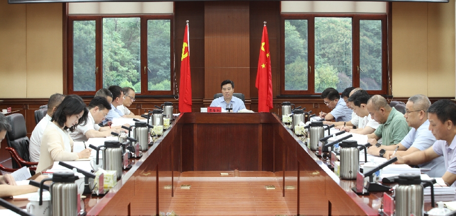 黎春秋主持召开省发展改革委2026年第21次党组会议